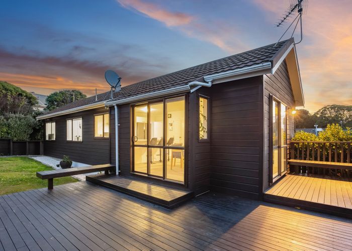  at 13 Kinnel Grove, Papakowhai, Porirua, Wellington
