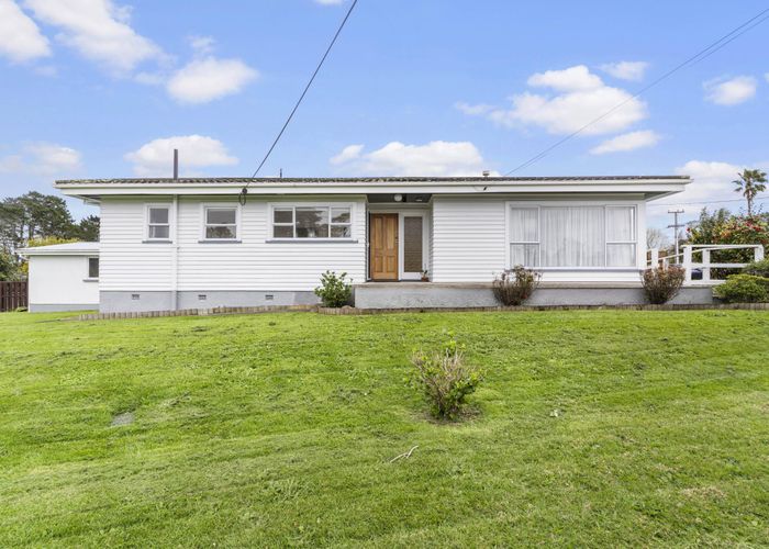  at 46 Gloria Avenue, Te Atatu Peninsula, Auckland