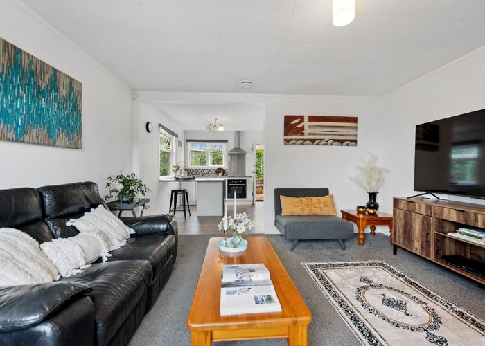  at 1/131 Swanson Road, Henderson, Waitakere City, Auckland