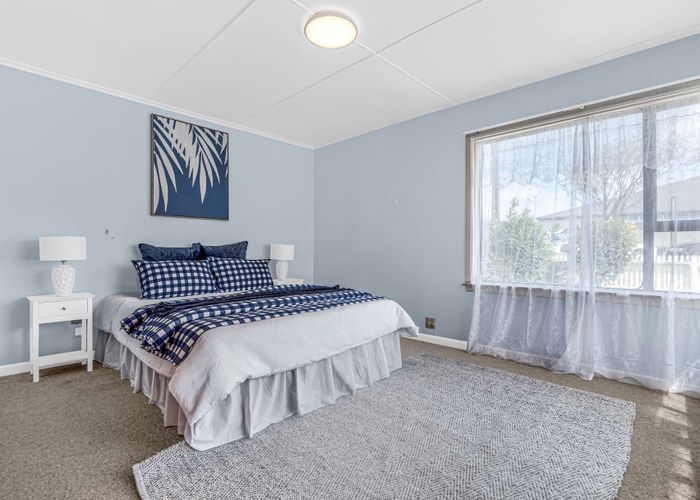  at 98 Glendale Road, Glen Eden, Waitakere City, Auckland