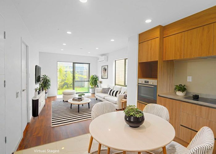  at 44B Cyclarama Crescent, Massey, Waitakere City, Auckland