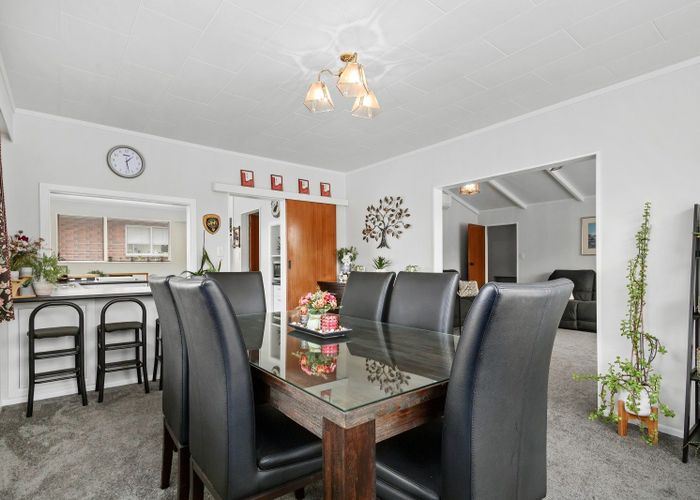  at 4 Monterey Place, Totara Park, Upper Hutt