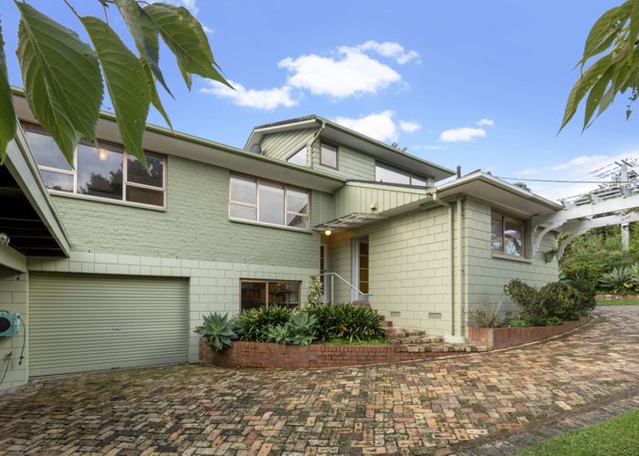  at 950 Beach Road, Torbay, Auckland
