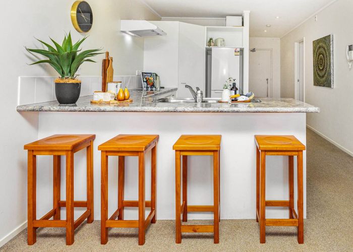  at 11/39 Mt Eden Road, Grafton, Auckland City, Auckland