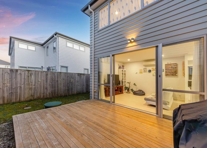 at 1  Silvereye Road, Hobsonville, Waitakere City, Auckland
