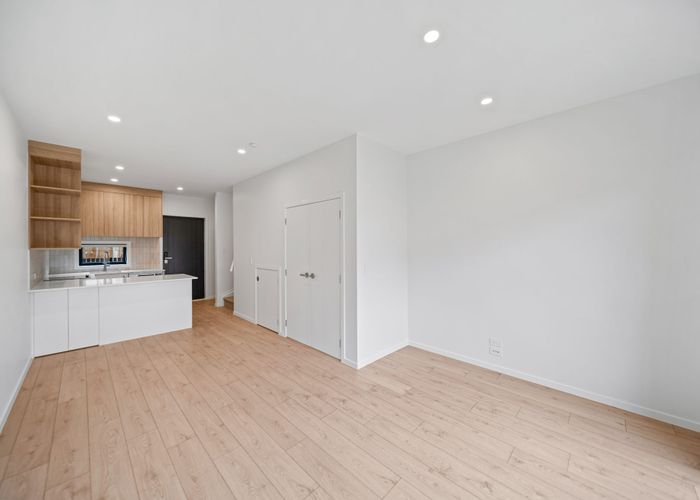  at 7/97 Atkinson Rd, Titirangi, Waitakere City, Auckland