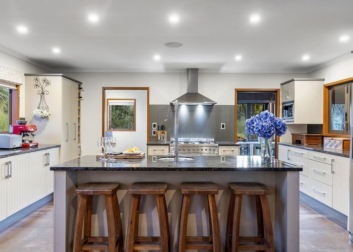  at 17 Roger Guy Place, Welcome Bay, Tauranga