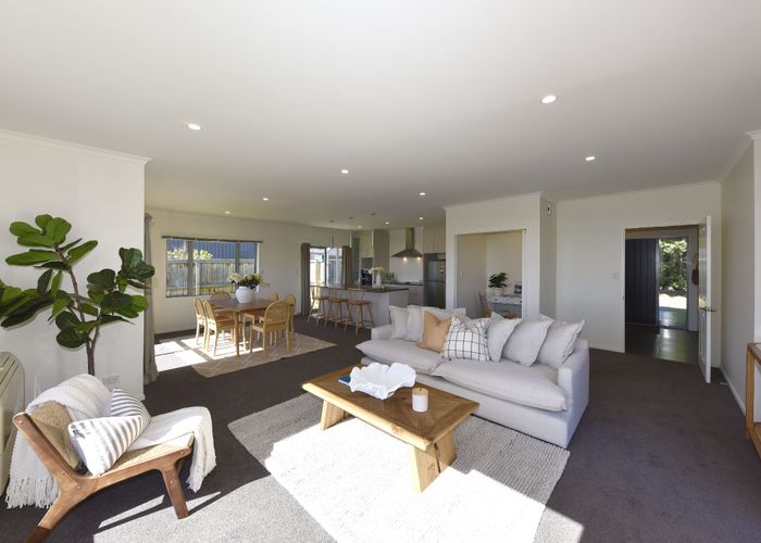  at 5 Main Road, Redcliffs, Christchurch City, Canterbury