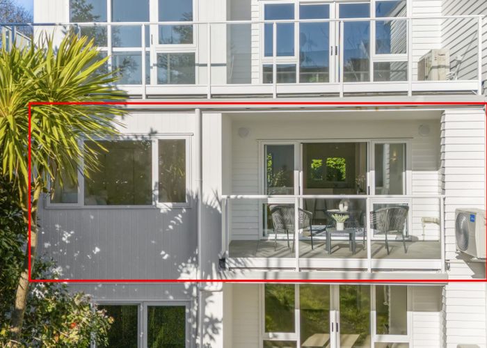  at 8F Arotau Place, Grafton, Auckland