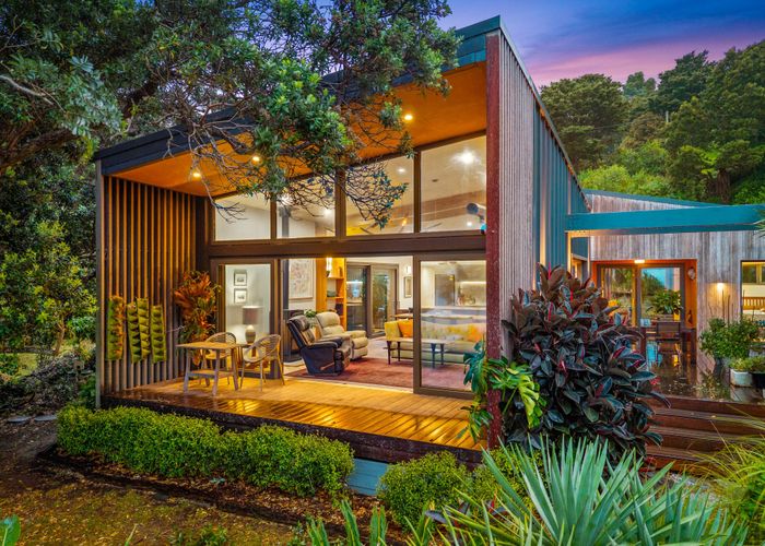  at 124 Cornwallis Road, Cornwallis, Waitakere City, Auckland