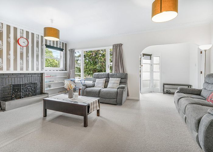  at 51 Sillary Street, Hamilton East, Hamilton