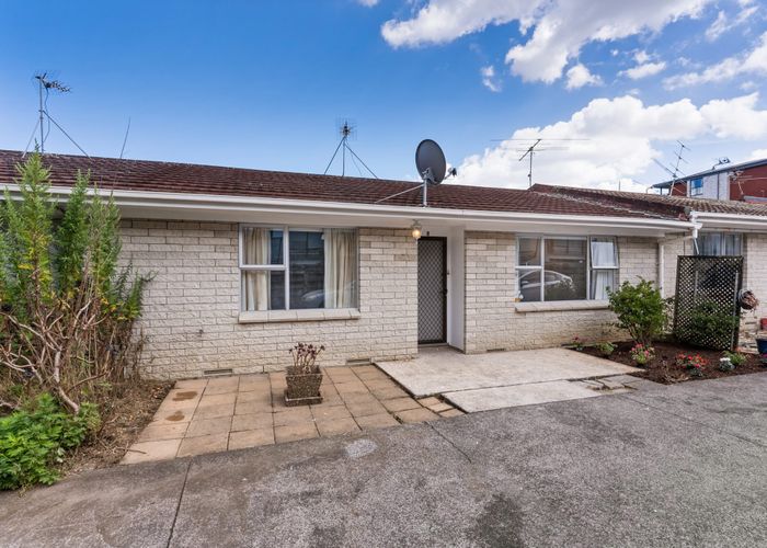  at 4/127 St George Street, Papatoetoe, Manukau City, Auckland