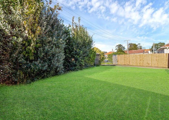  at 2/78 Court Crescent, Panmure, Auckland City, Auckland