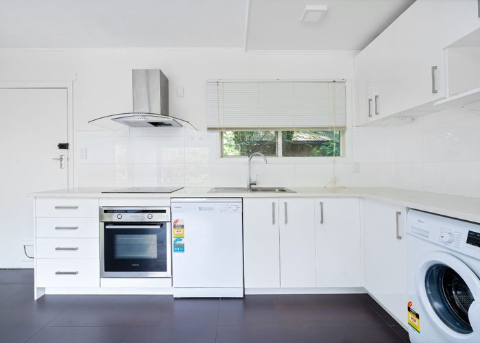  at 11/29 Fairview Road, Mount Eden, Auckland