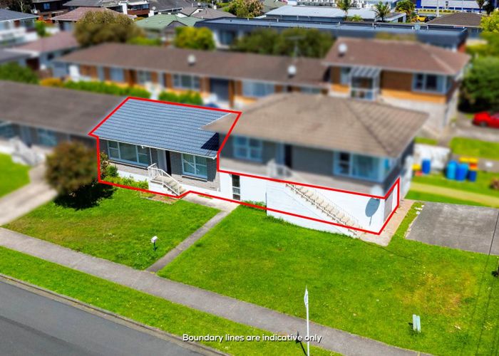 at 2/771 Beach Road, Browns Bay, North Shore City, Auckland