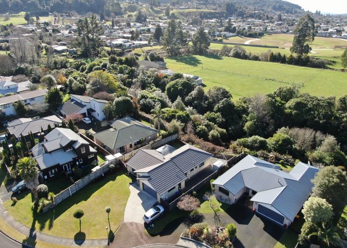  at 28 Caulfield Place, Pukehangi, Rotorua