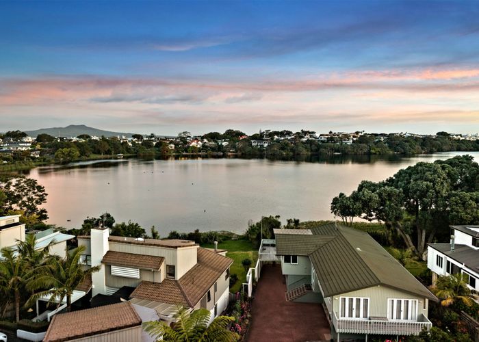  at 21 Sylvan Park Avenue, Milford, North Shore City, Auckland