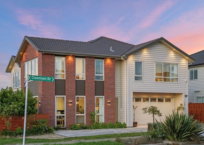  at 16 Cloonlyon Drive, Flat Bush, Auckland