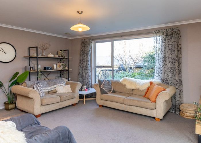  at 10 Dale Crescent, East Gore, Gore