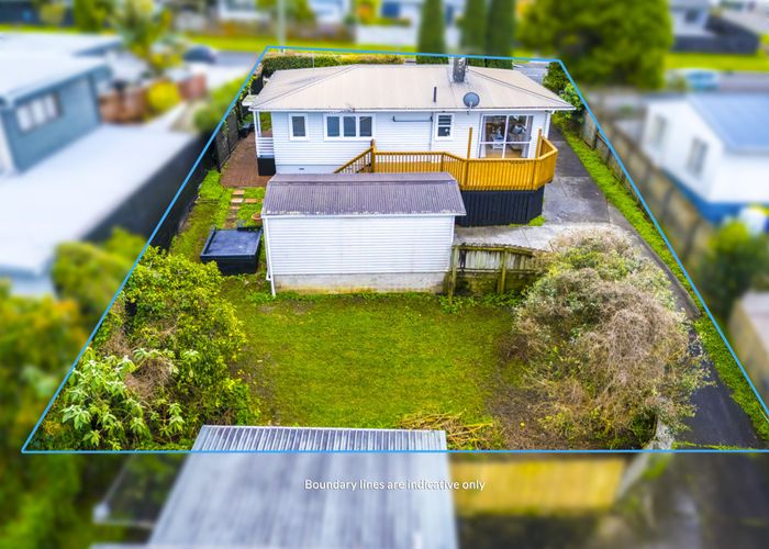  at 1/39 Lancaster Road, Beach Haven, North Shore City, Auckland