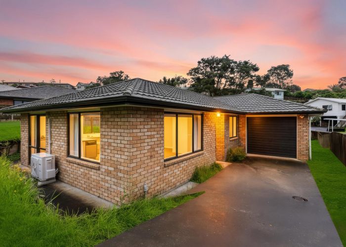  at 14 Dovey Place, Massey, Waitakere City, Auckland