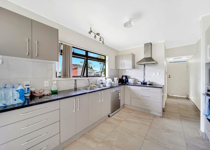  at 11 Fulton Crescent, Otara, Auckland