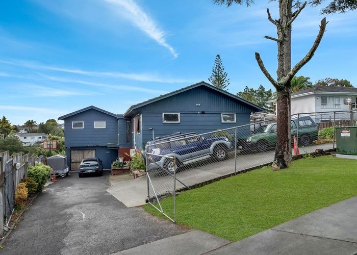  at 31 Redwood Drive, Massey, Waitakere City, Auckland