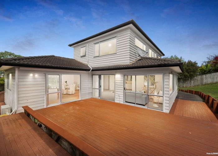  at 19 Jomard Terrace, Northcross, Auckland