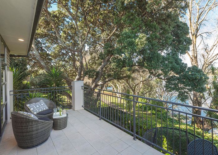  at 74F Ireland Road, Mount Wellington, Auckland