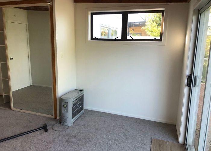  at 19 Ferry Parade, Herald Island, Waitakere City, Auckland