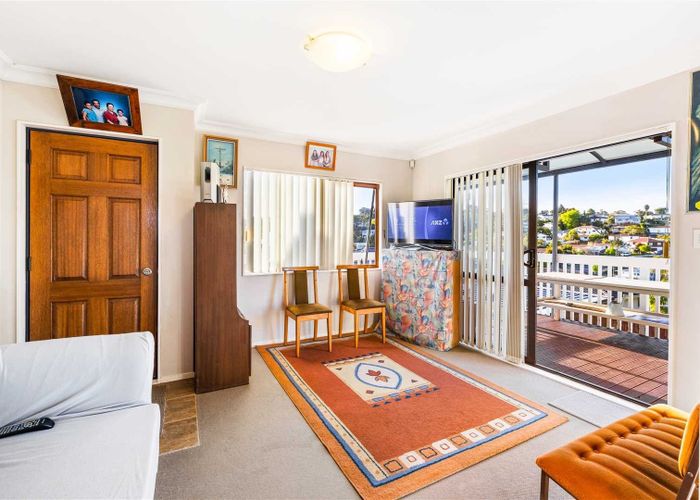  at 7 Garton Drive, Massey, Auckland