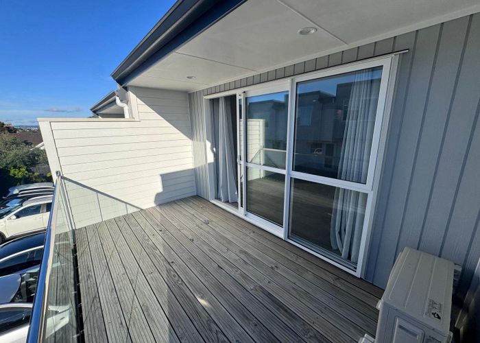  at 9/70A Barrack Road, Mount Wellington, Auckland City, Auckland