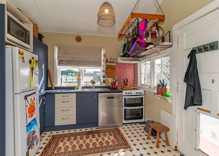  at 14 Rangitane Street, Himatangi Beach, Himatangi Beach