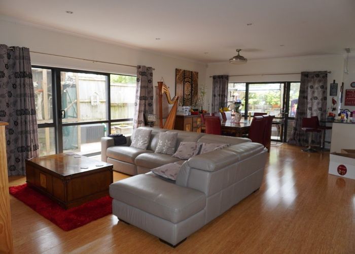  at 20 Eastwood Rise, Browns Bay, North Shore City, Auckland