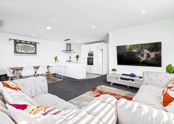  at 2 Harore Road, Takanini, Papakura, Auckland