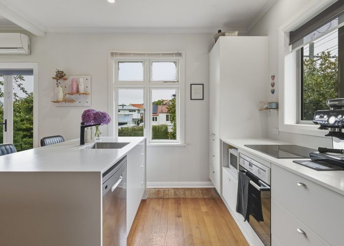  at 1 Ashley Street, Belleknowes, Dunedin