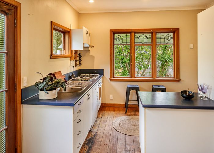 at 52 Standen Street, Karori, Wellington