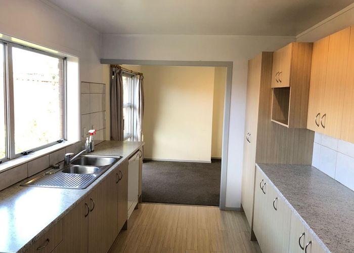  at 2/8 Parera Place, Papatoetoe, Manukau City, Auckland