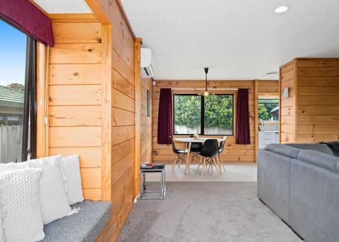  at 42A Alma Crescent, Papakura, Papakura, Auckland