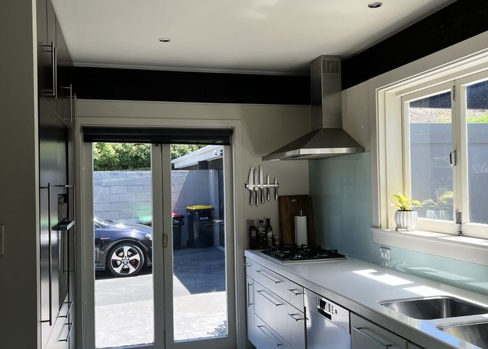  at 2/5 Whareora Terrace, Cashmere, Christchurch
