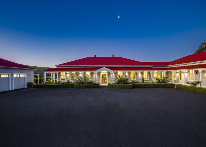  at 'Cape South' - 55 Waipuka Road, Waimarama, Hastings, Hawke's Bay