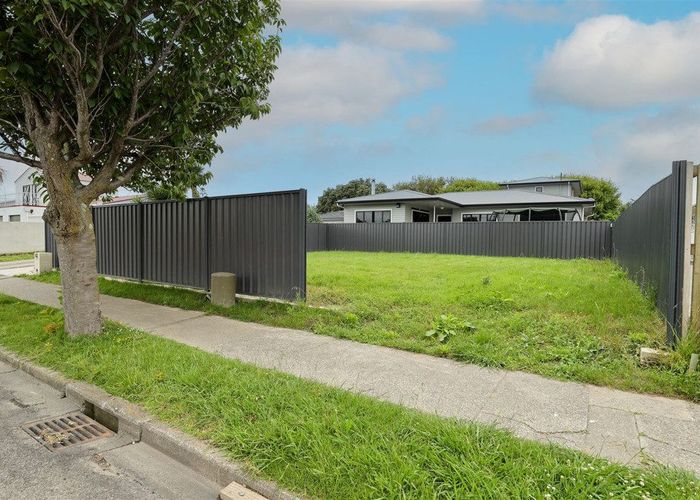  at 43a Meeanee Road, Taradale, Napier, Hawke's Bay