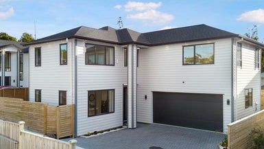 at 92C Godley Road, Green Bay, Auckland