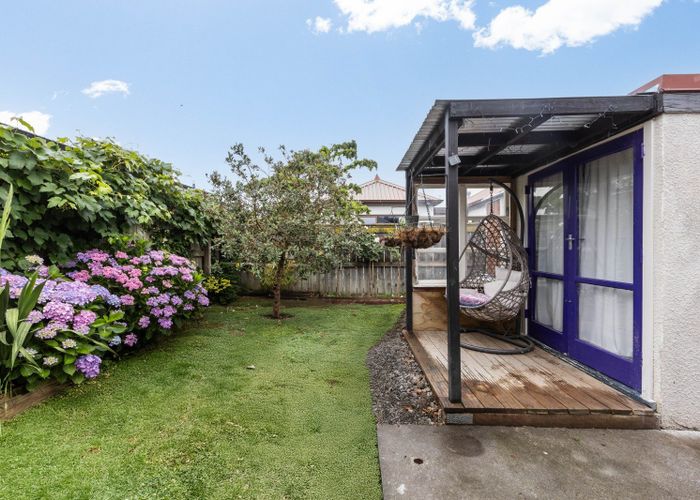  at 1/114 Park Road South, Akina, Hastings
