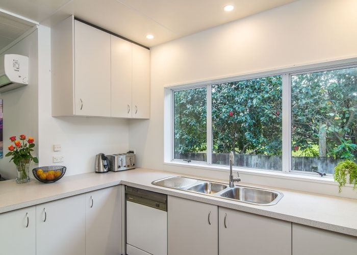  at 469 Te Moana Road, Waikanae