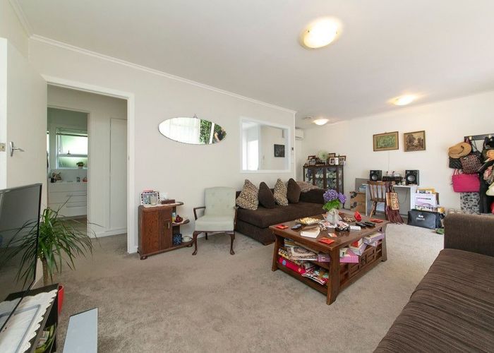  at 4/39 Tawhiri Road, One Tree Hill, Auckland