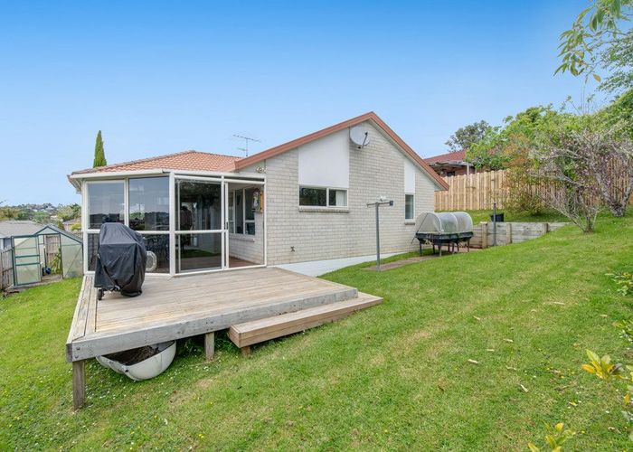  at 11 Bluebird Crescent, Unsworth Heights, Auckland