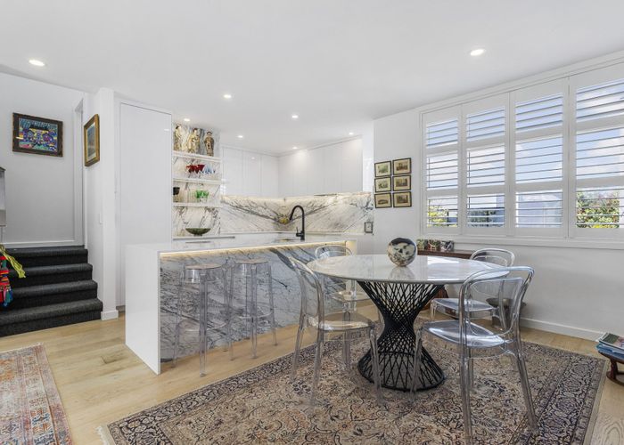  at 10/2 Campbell Road, Takapuna, North Shore City, Auckland