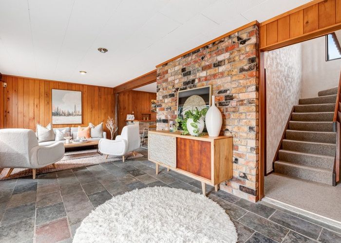  at 11 Felicity Place, Unsworth Heights, North Shore City, Auckland