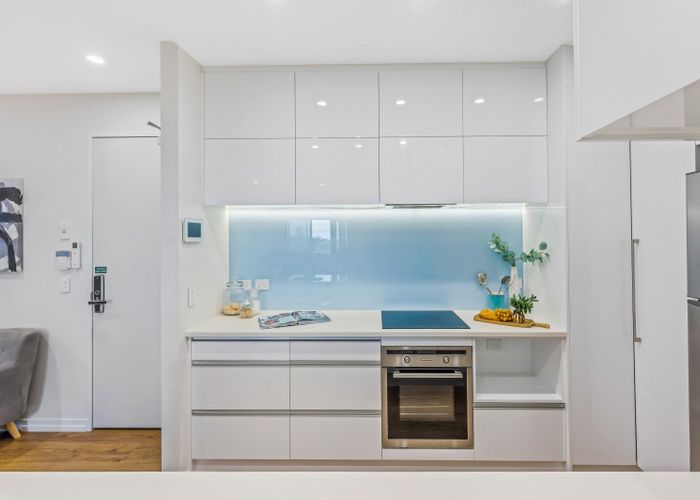 at 5/46 Wellington Street, Howick, Auckland